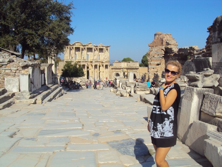 Biblioteca lui Celsus - cel mai frumos obiectiv turistic din Efes
