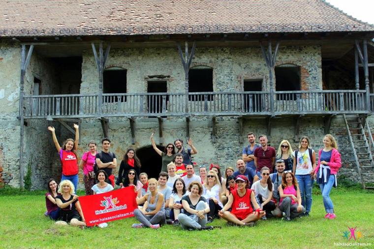 grupul Hai sa socializam la castelul Sükösd-Bethlen