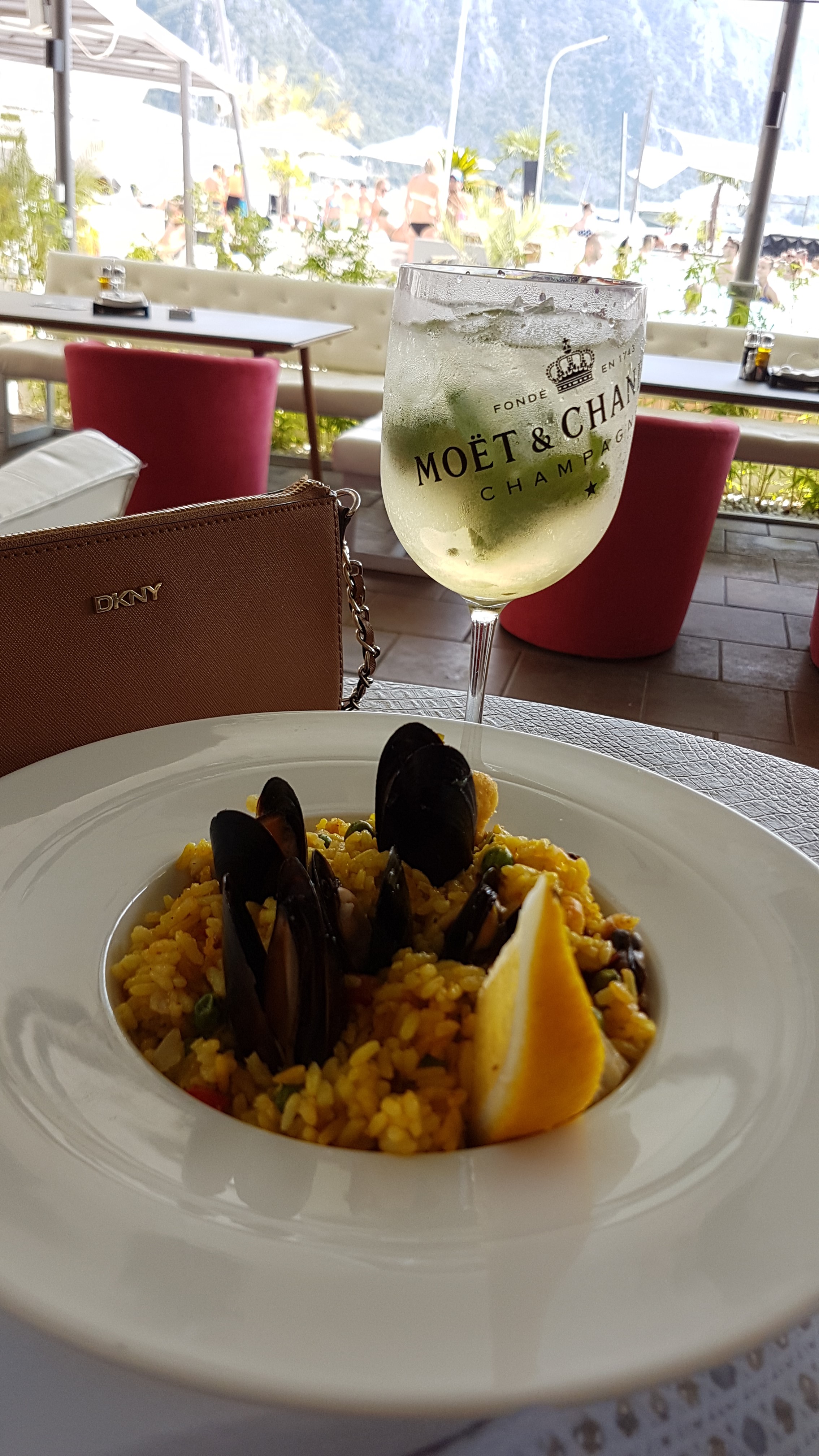 cele mai bune locuri unde sa manaci la Dubova