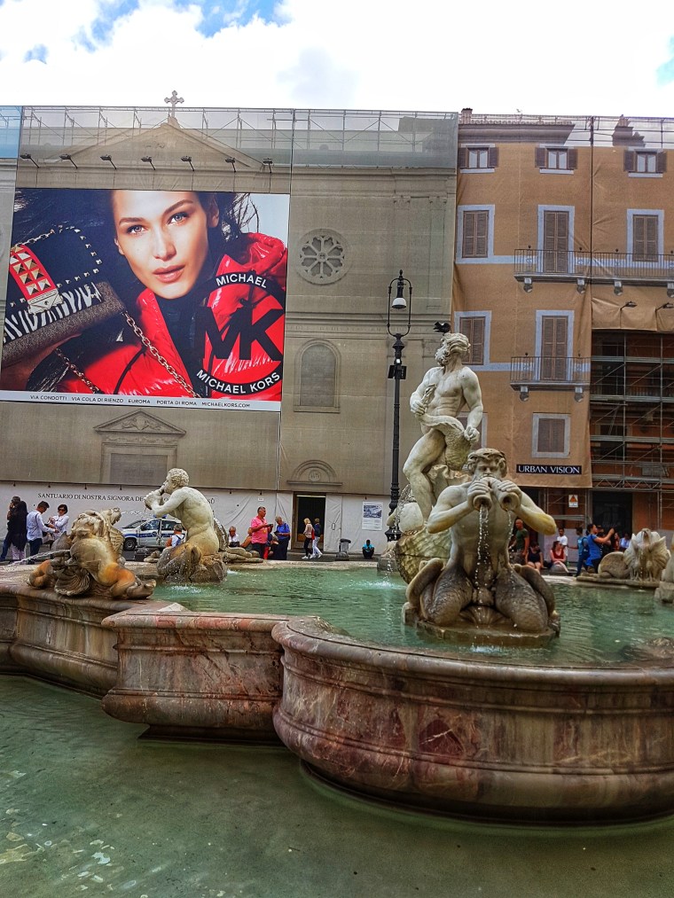 atractii piata Navona fantana Maurului – Corina Costache